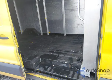 2015 Ford Transit-250 z USA, uszkodzony, nr VIN 1FTCR3XMXFKA30102